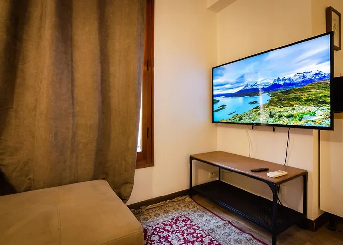 Casa Zamboni * بولونيا